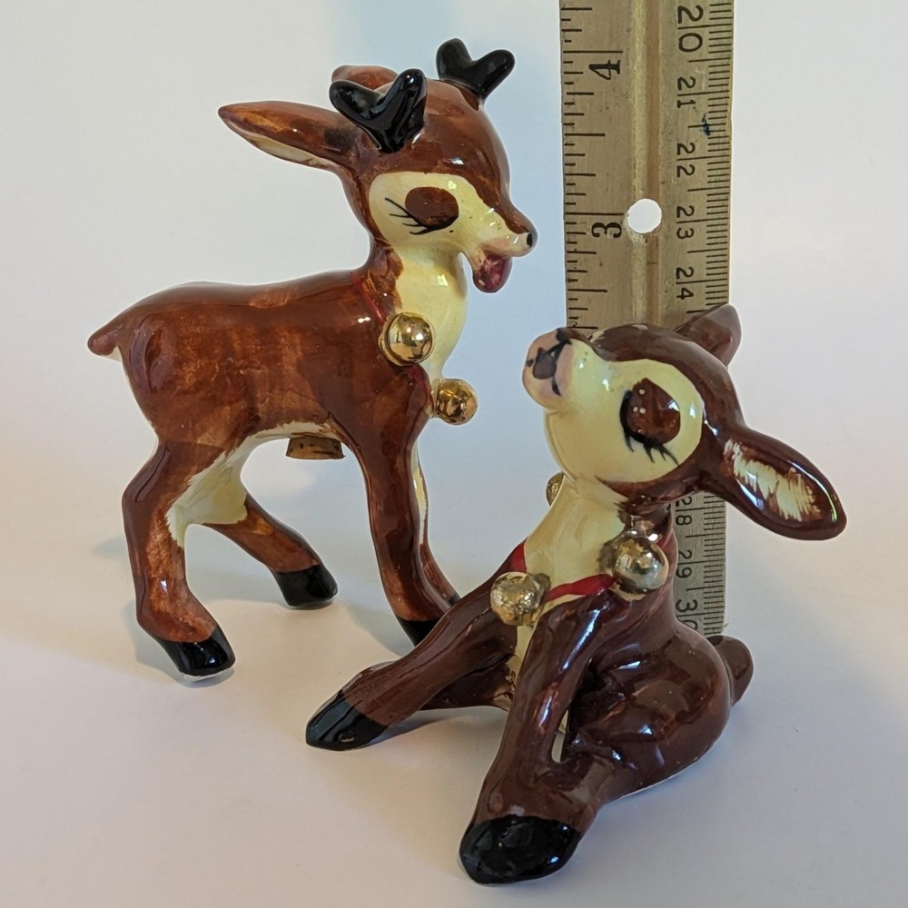 Napco Reindeer Kissing Salt & Peppers Gold Bells Cork‎ Stoppers, Dear & Dearest - Picture 2 of 14